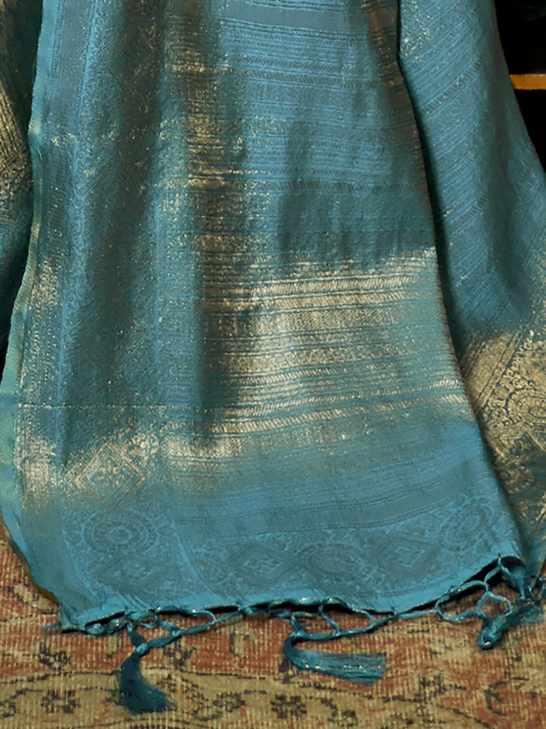 CREAM KANISHKA SILK