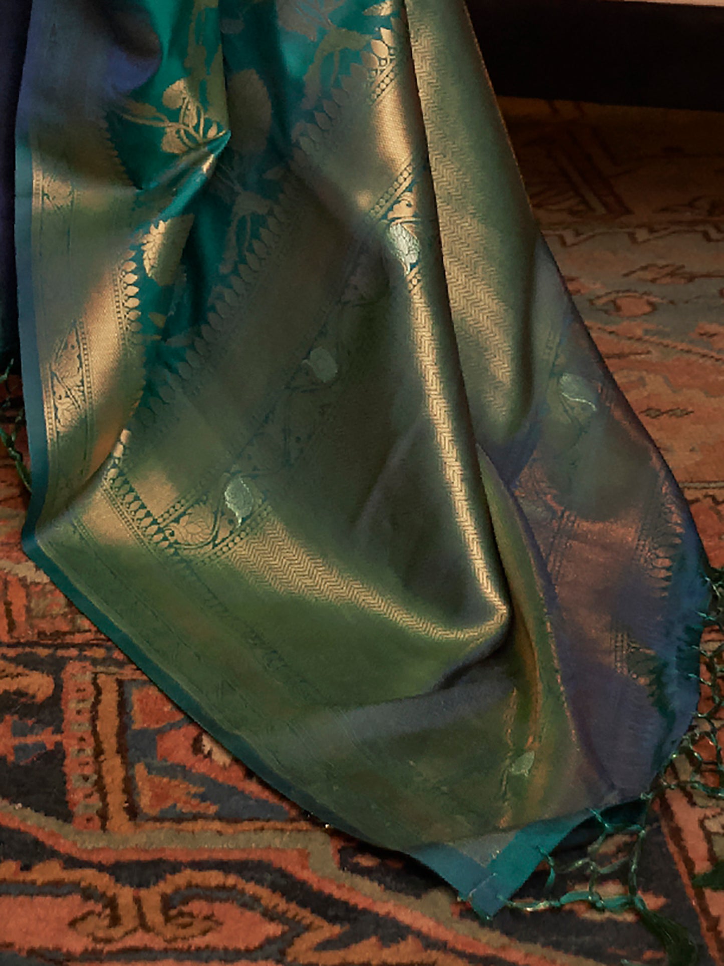 TEAL BLUE KAIROS SILK