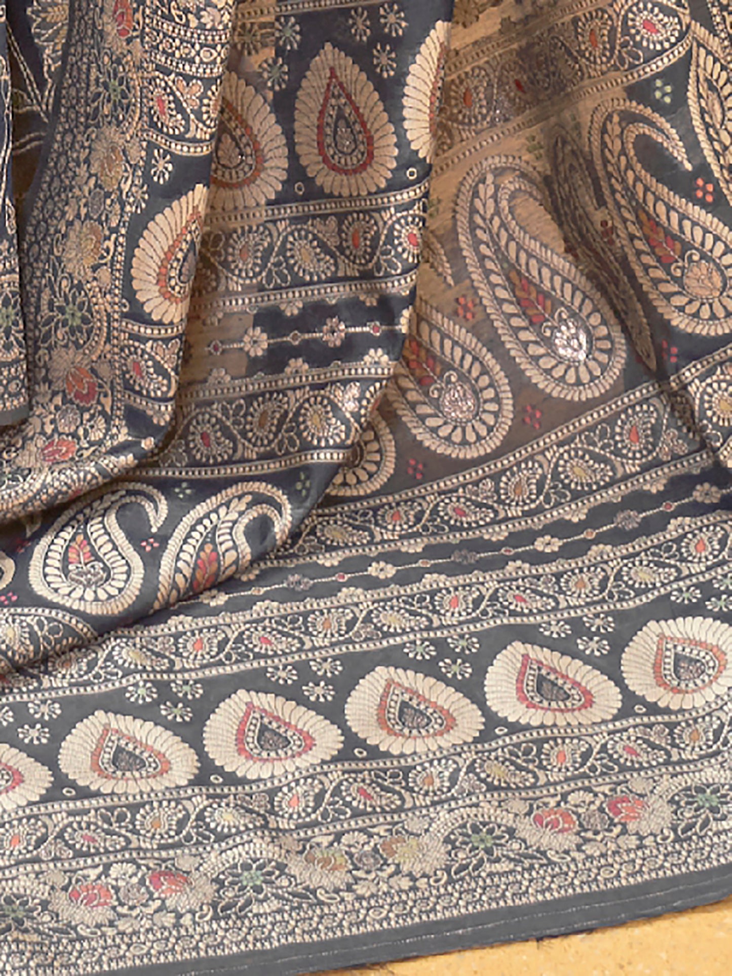 GREY KITASHA  LUCKNOWI SILK