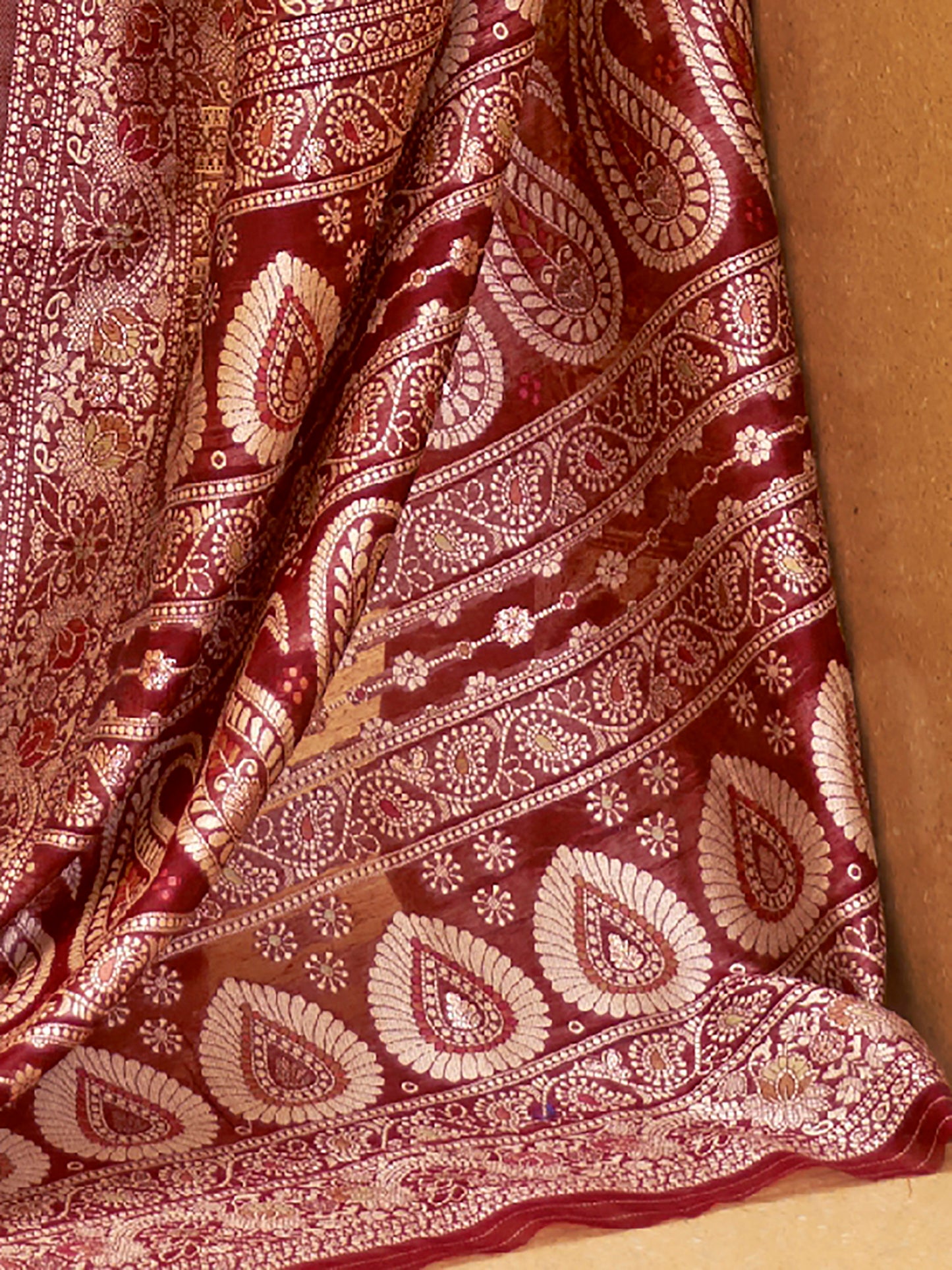 MAROON KITASHA  LUCKNOWI SILK
